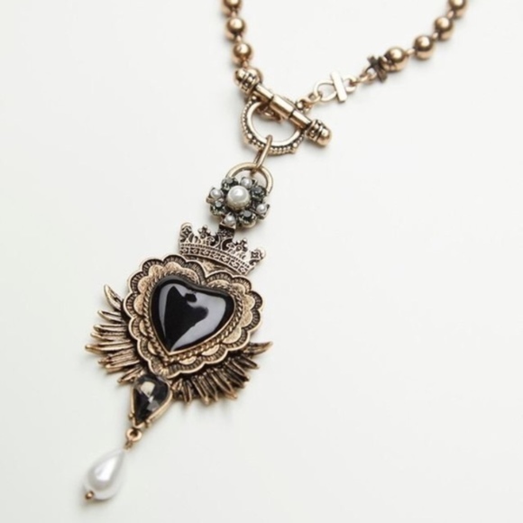 Free People Jewelry - Free People Black heart clasp necklace